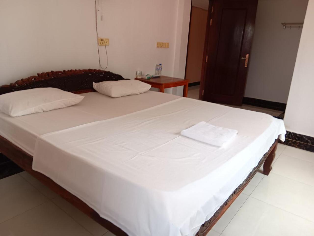 Good Morning Kampot Hotel Eksteriør billede