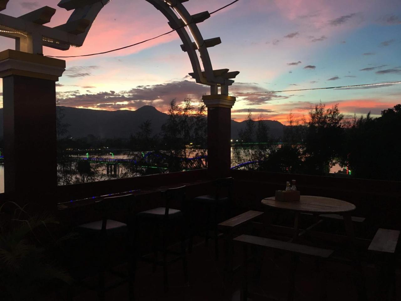 Good Morning Kampot Hotel Eksteriør billede